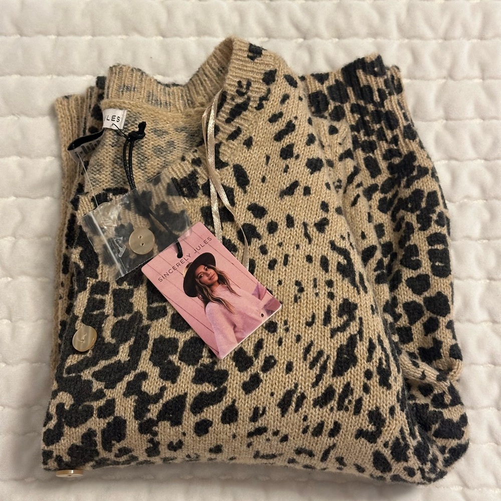 NWT- Leopard Print Cardigan - Picture 3 of 7